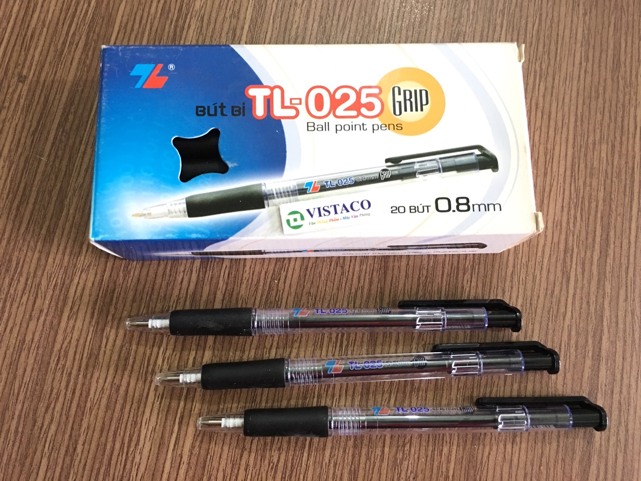 Bút bi TL025 Grip đen Thiên Long